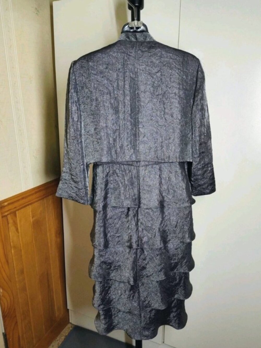 David's Bridal Hammered Shimmer Jacket Evening Dress Tiered Skirt Size 10 - Picture 2 of 16
